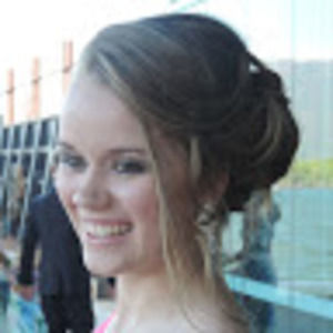 Meet your Posher, Caitlin